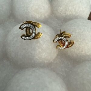NWT Gold Earrings